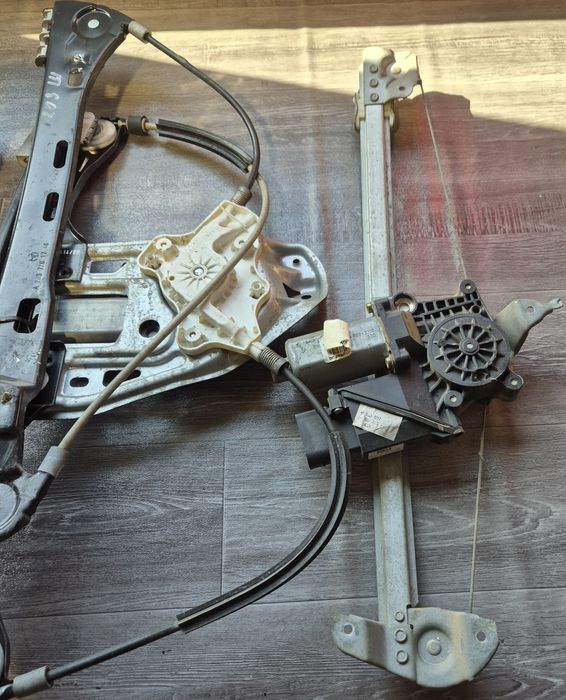 Стъклоповдигач  мерцедес w203