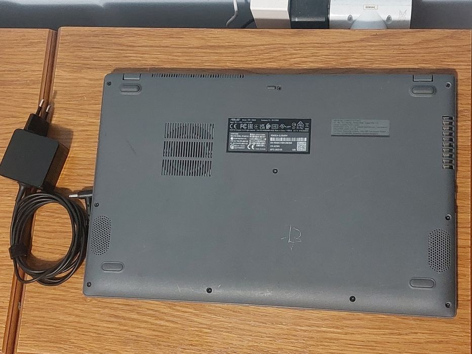 Laptop Asus Gen11 i5 1135g7 2,4Ghz/4,2Ghz, 20GB DDR4, 512GB, Iris Xe Graphics, Windows 11 Office 2024