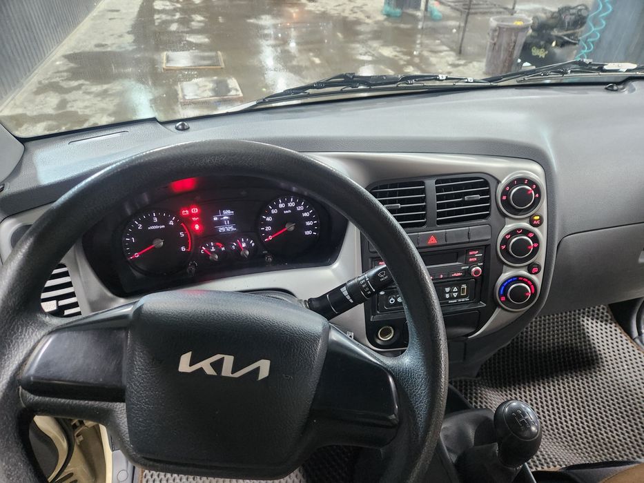 Продаеться Kia Bongo III 2023