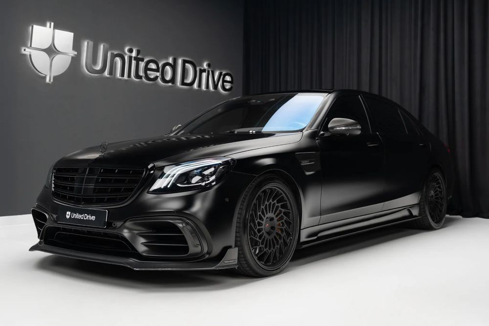 Mercedes-Benz S 63 AMG Mercedes-Benz S 63 AMG Mansory - 700 CP