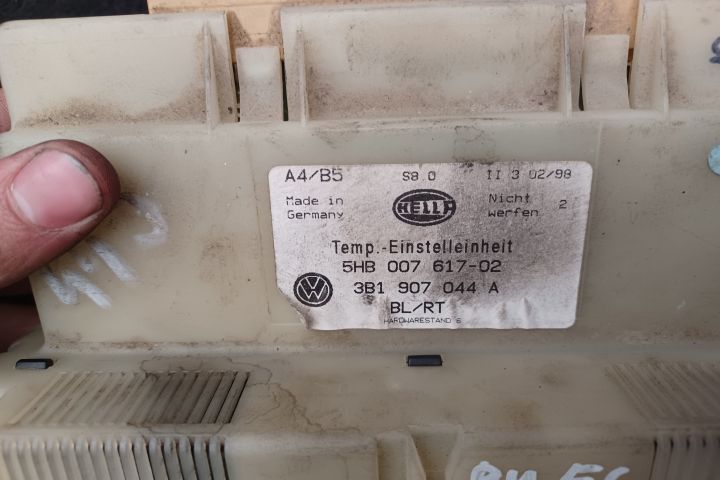 Comanda clima 3B1907044A 3B1907044A Volkswagen VW Golf a 4-a generati