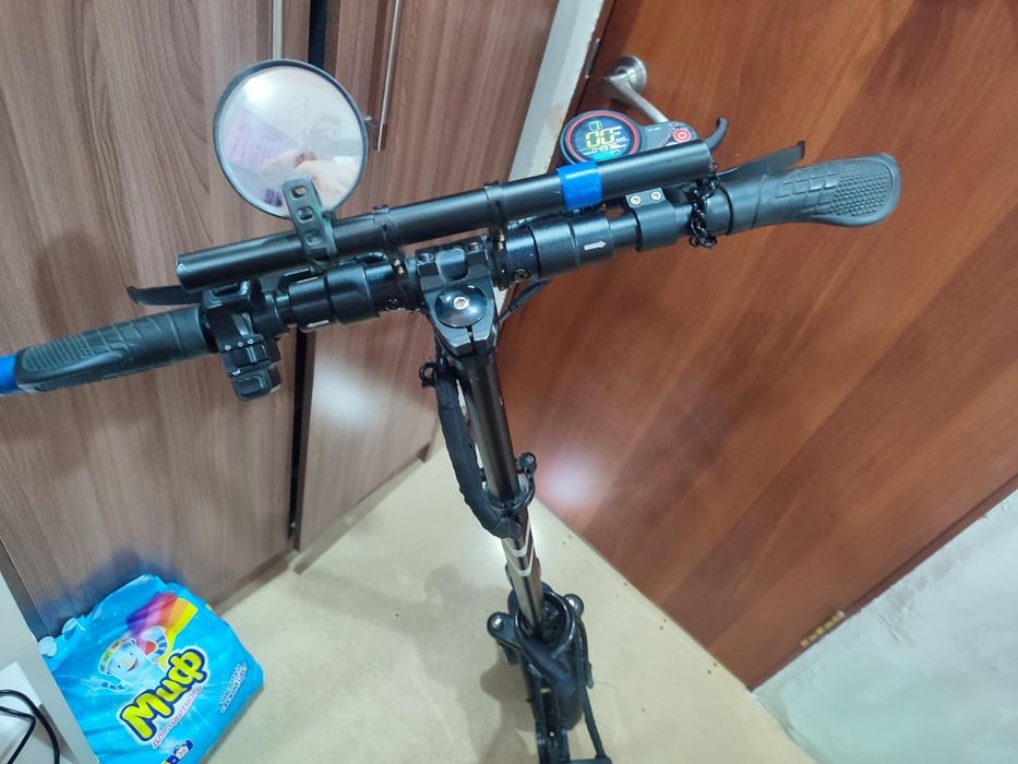Продам электросамокат