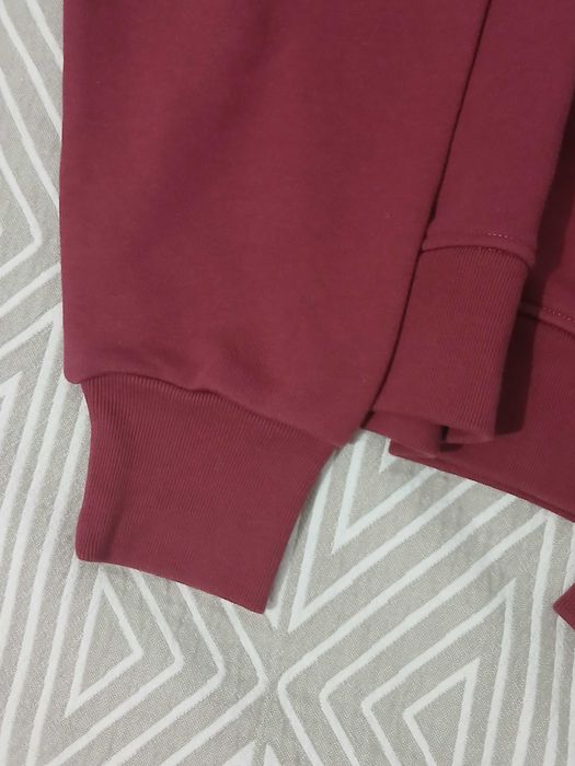 Свитшот / кофта Uniqlo