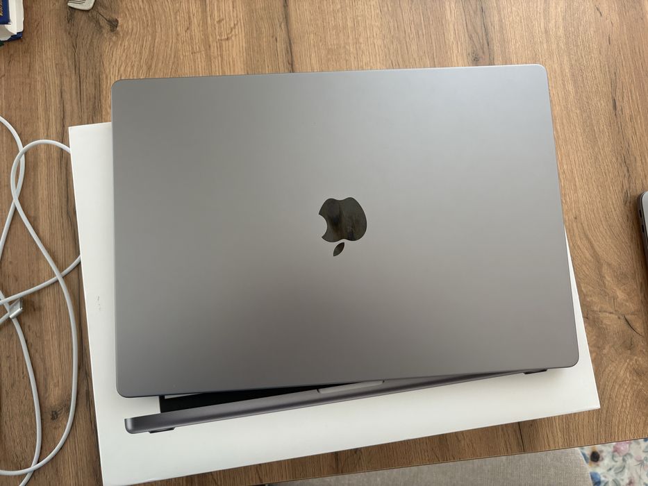 MacBook Pro 16 M1 Pro 32GB 512GB SSD EAC