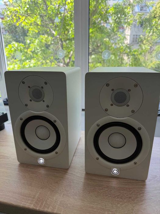 Pereche Monitoare de Studio Active Yamaha HS5 White – Impecabile