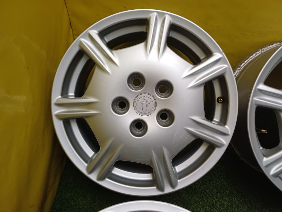 Диски R16 5x114.3 на Toyota и другие.
