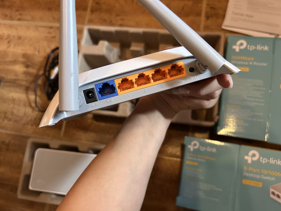 TP-link рутер TL-WR840N и switch TL-SF1008D