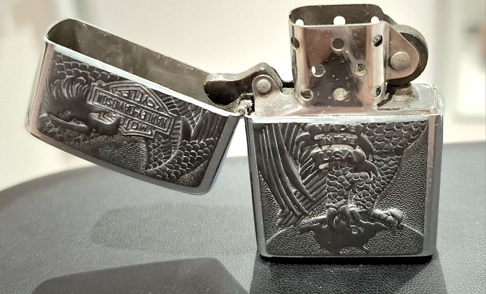 Рядък модел оригинална ZIPPO бензинова запалка