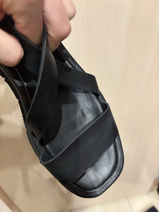 Кожени дамски сандали  40 €