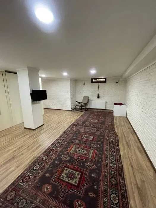 Сдаётся Евродом для семьи в сторону метро Хамза элегантная Классика