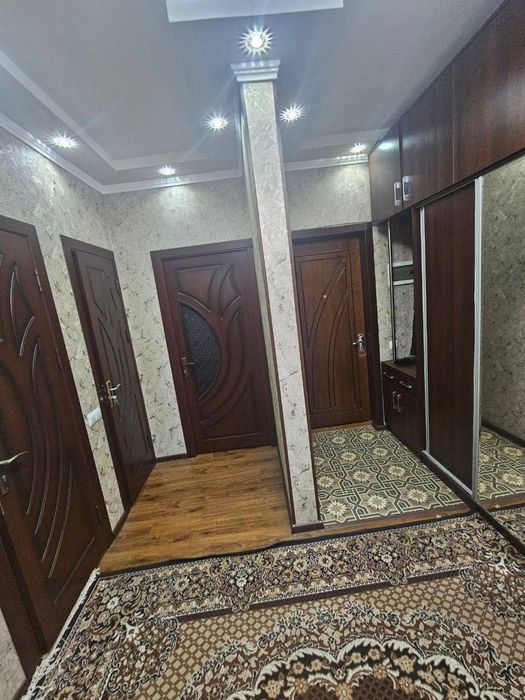 Продаётся квартира Мирабадский р-н Куйлюк массив 4 3/3/4