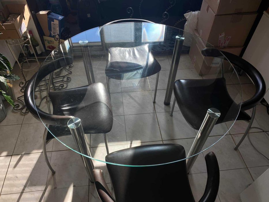 Комплект маса за хол с 4 стола