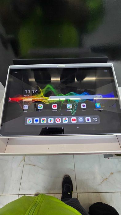 Lenovo Tab Plus / sound by JBL / Android 15
