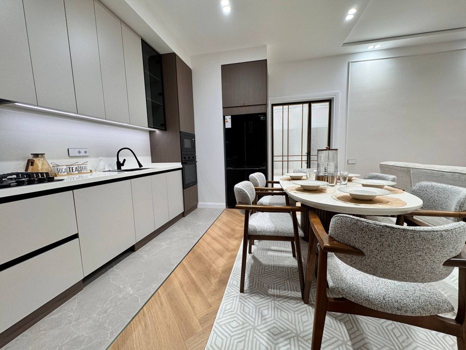 Продается 5/8-9/9 179м2 в ЖК Parisien, ор-р: Мост мукиму