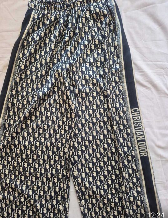 Продам  женский костюм