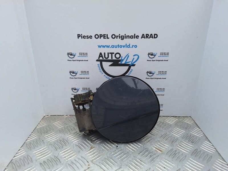 Usa usita rezervor Opel Astra J