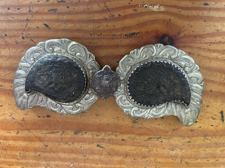 Сребърни и Бронзови Пафти