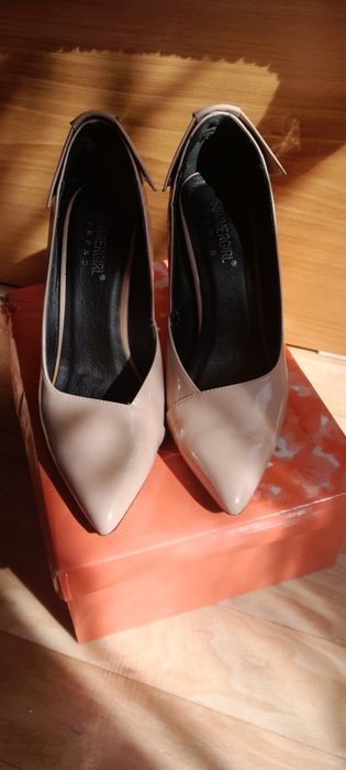 Туфли на шпильке