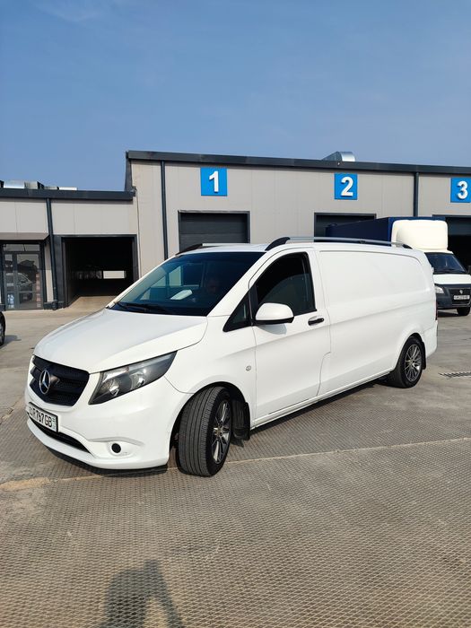 Fotixa moshina Mercedes Vito