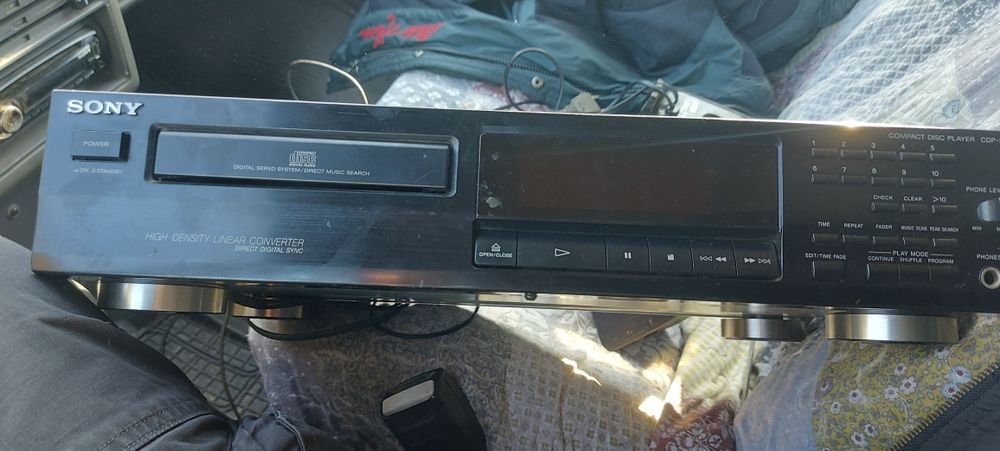 Сони диск плеър модел CDP 211