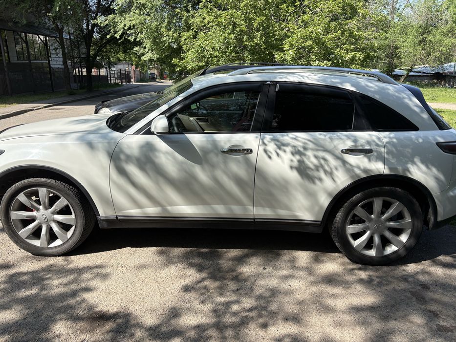 Продам Infiniti FX35 2006