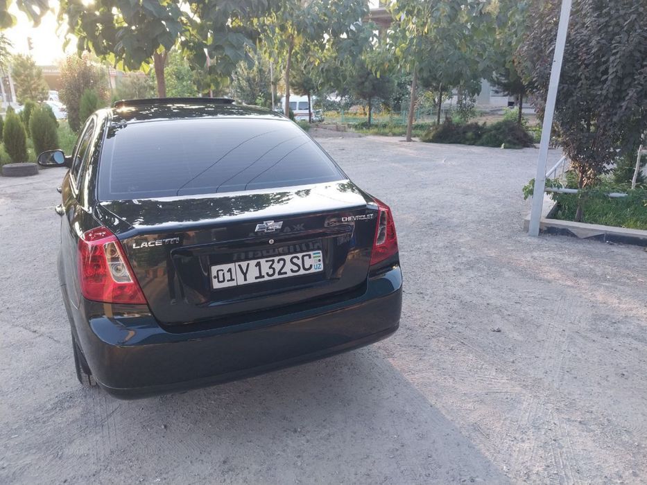 Chevralet Lacetti 1.8 автамат