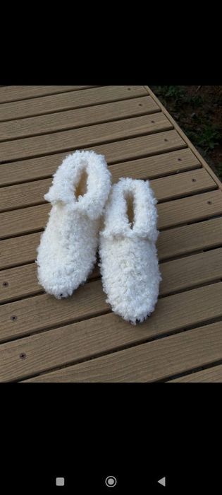 Вязаные носки на Новый год