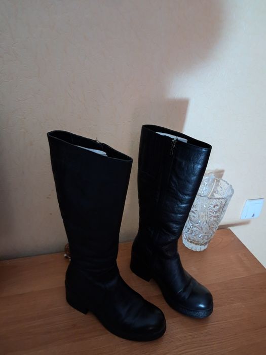 Жннская обувь,сапоги