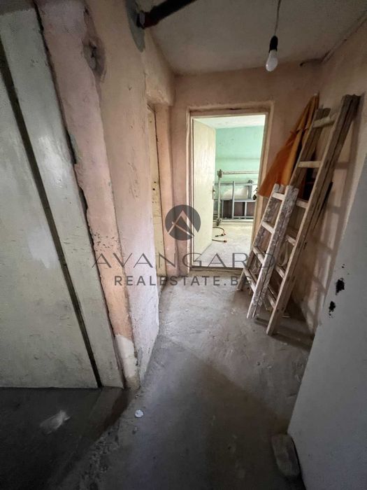 оф.22062 Етаж от къща + сутерен / Прослав