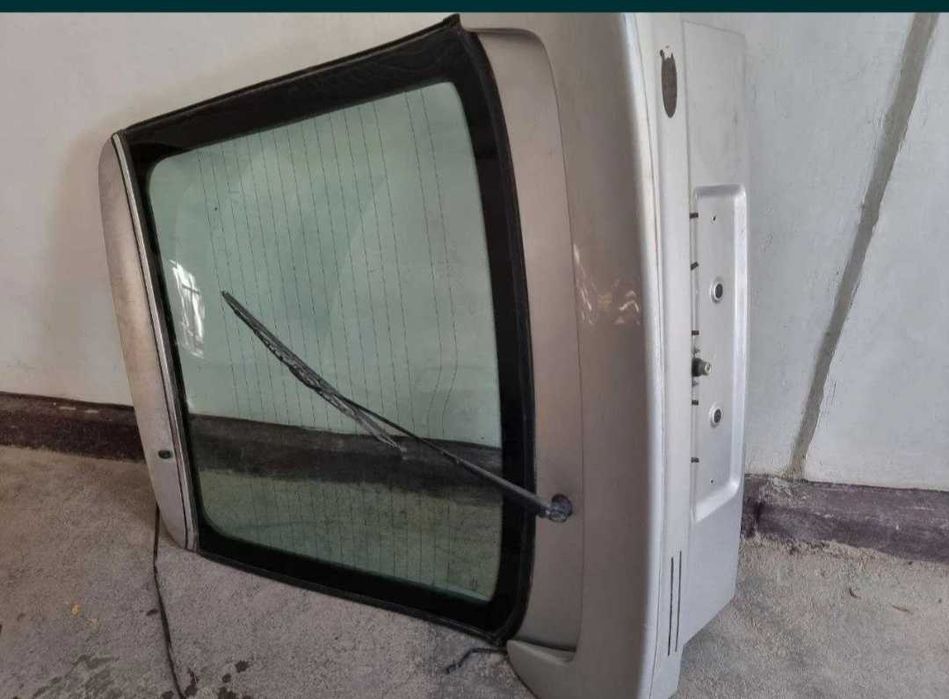 Форд скорпио Багажник крышка