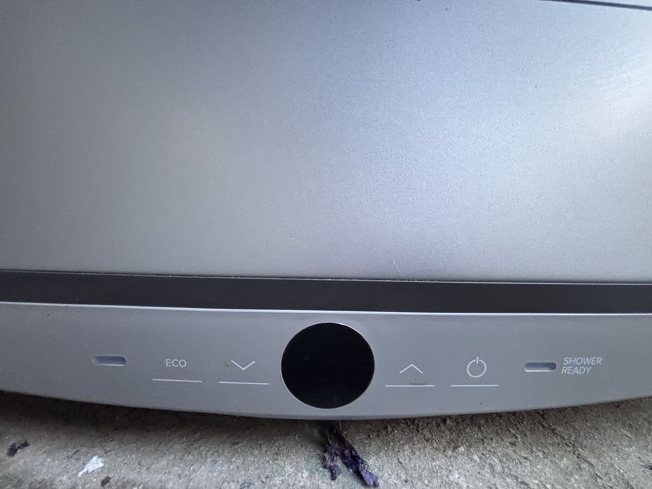 Boiler electric Ariston VELIS TECH 50 EU 45 L – stare foarte bună
