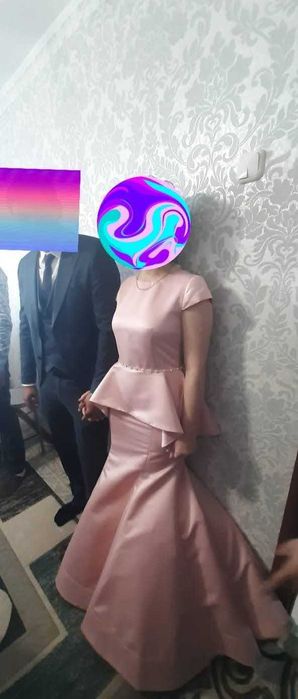 Очень красивое платье пудрового цвета