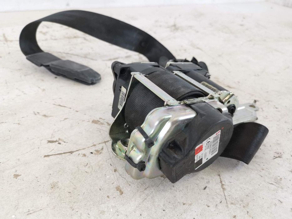 Предпазен колан Ауди А4 Б9 / Audi A4 B9 [ - ] Оригинален