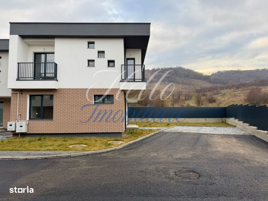 Triplex 4 camere 112.7 mp si teren 256 mp in Floresti zona Terra