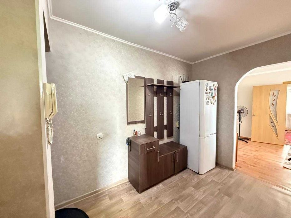 Продам 4 комнатную квартиру