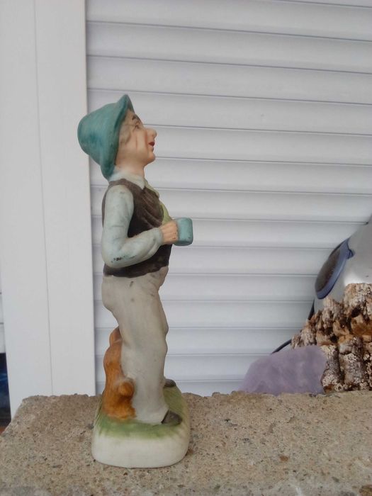 Керамична статуетка