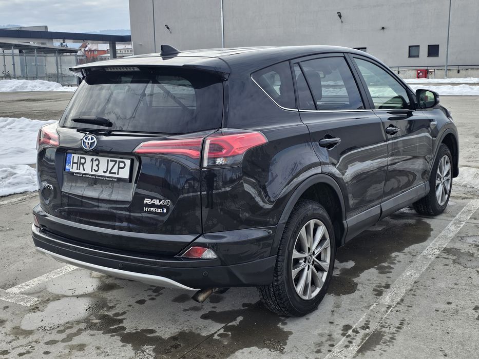 Toyota RAV4 Hybrid 2016 (Prima înmatriculare 2018)
