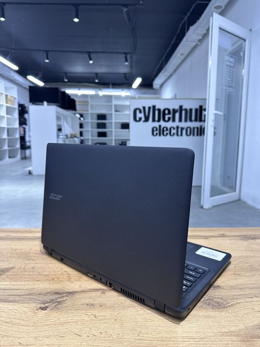 Офисный ноутбук Acer Aspire