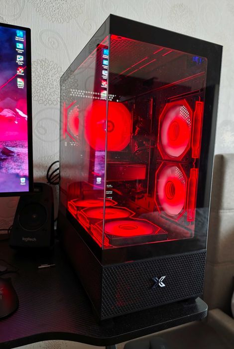 Мощен Геймърски Компютър Ryzen 7 7700 / RTX 5060 Ti 8GB / 32GB DDR5 / 500GB NVME– Като Нов, с Гаранция!