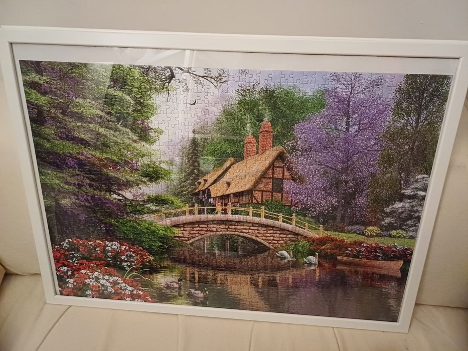 Vănd 3 tablouri puzzle de 1000 piese înrămate