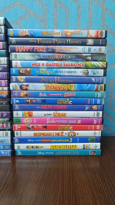 Colectie DVD animatii (79 buc) si filme (23 buc)