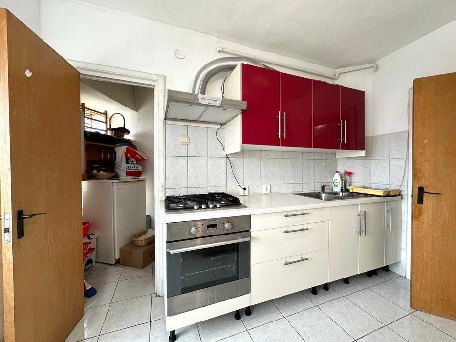 Inchiriez apartament 3 camere ultracentral Alba Iulia