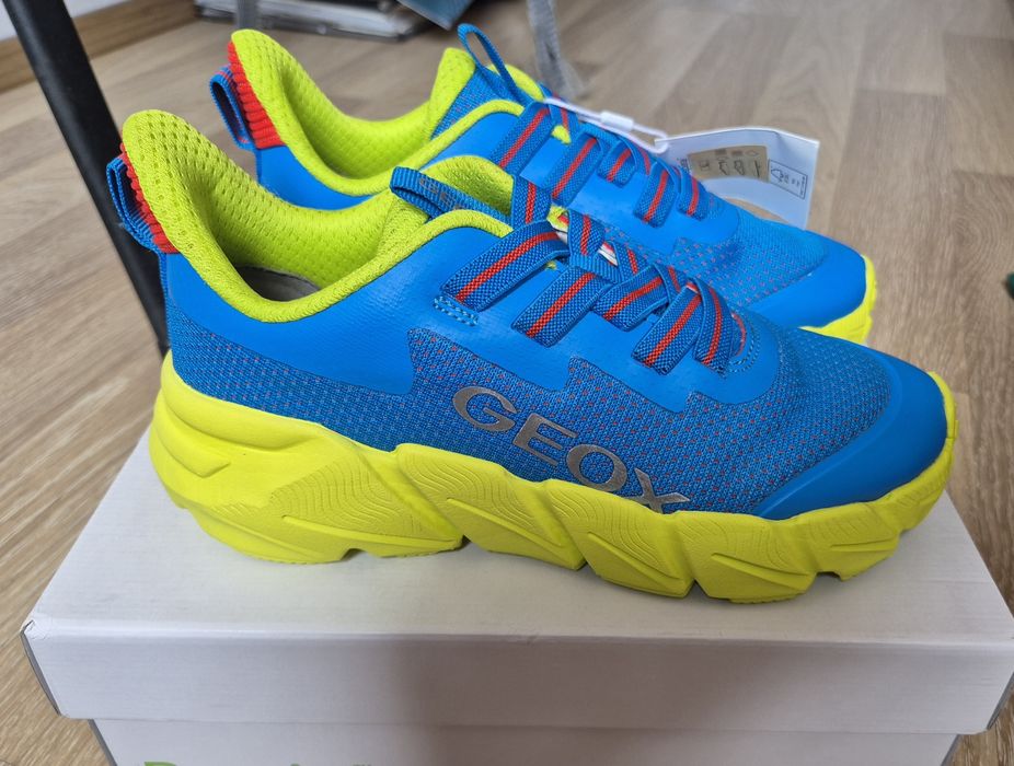 Adidasi geox marime 34