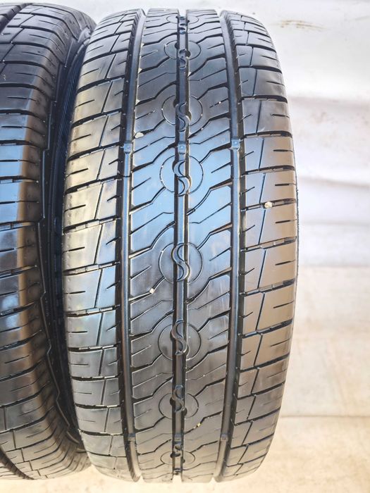 Anvelope 205/70/15C an 2020 vara SEMPERIT VAN LIFE 2