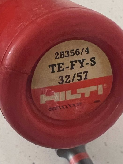 Свредел  на марката HILTI