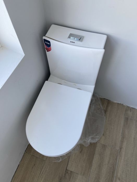 Продаю б/у унитаз за 5000