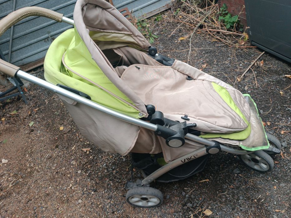 Продам прогулочную коляску