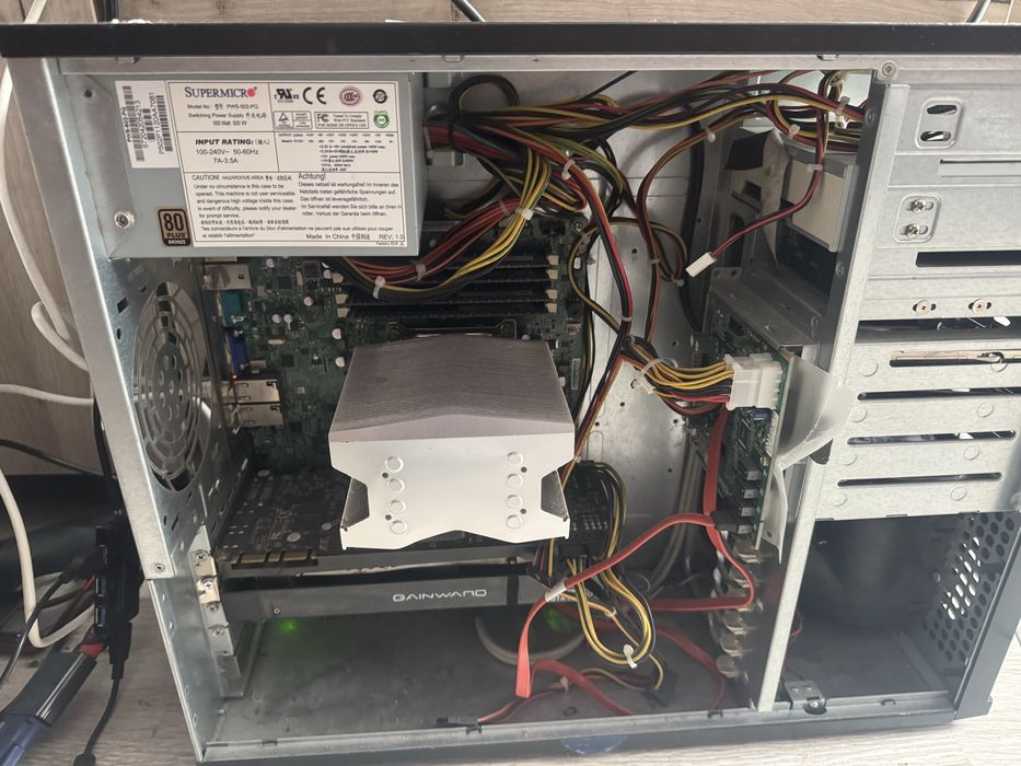 Настолен Компютър