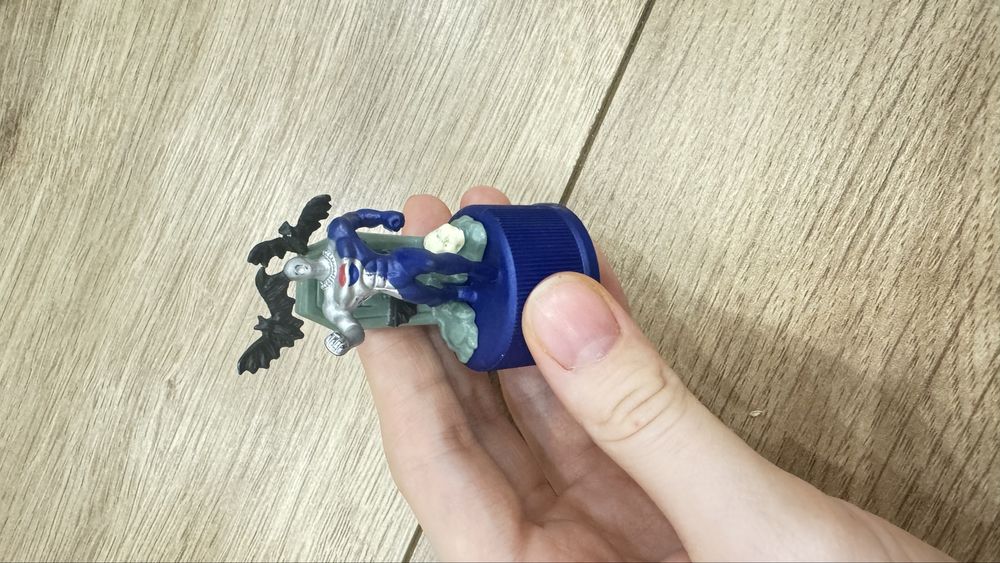 Игруки на крышки от Pepsi