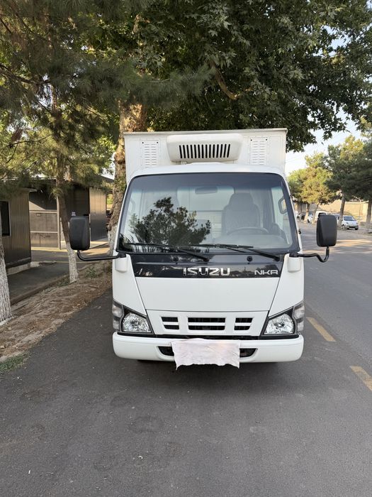 ISUZU NKR55E2 Рефрежератор
